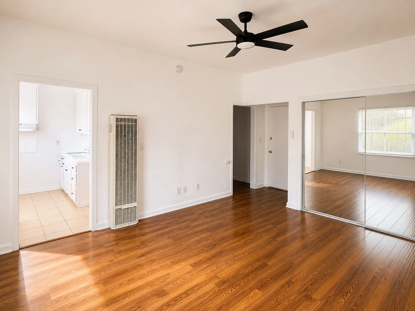 Studio, $1,550 — Photo 3