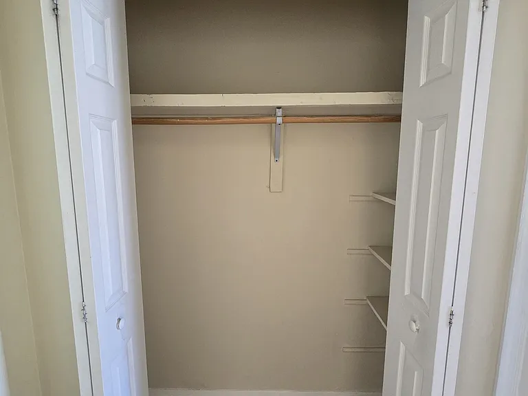 3210 Ellwood Ave — Photo 8