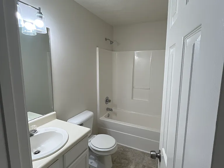 6786 Browns Mill Ferry Ct — Photo 4