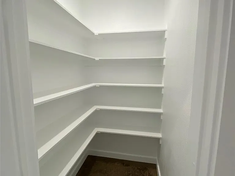 104 E Forest Ave — Photo 10