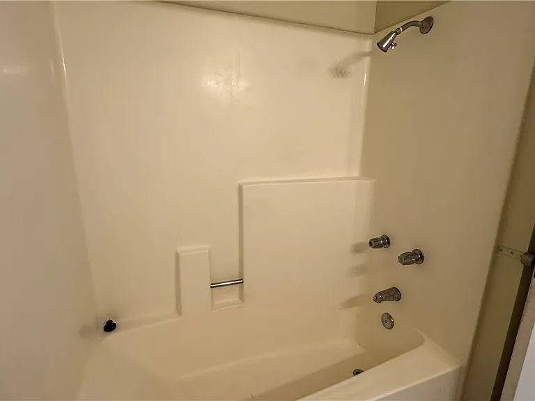 14 Woodleaf — Photo 31