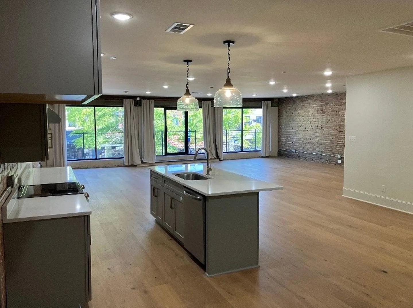 213 W Main St. Apt# 4 — Photo 2