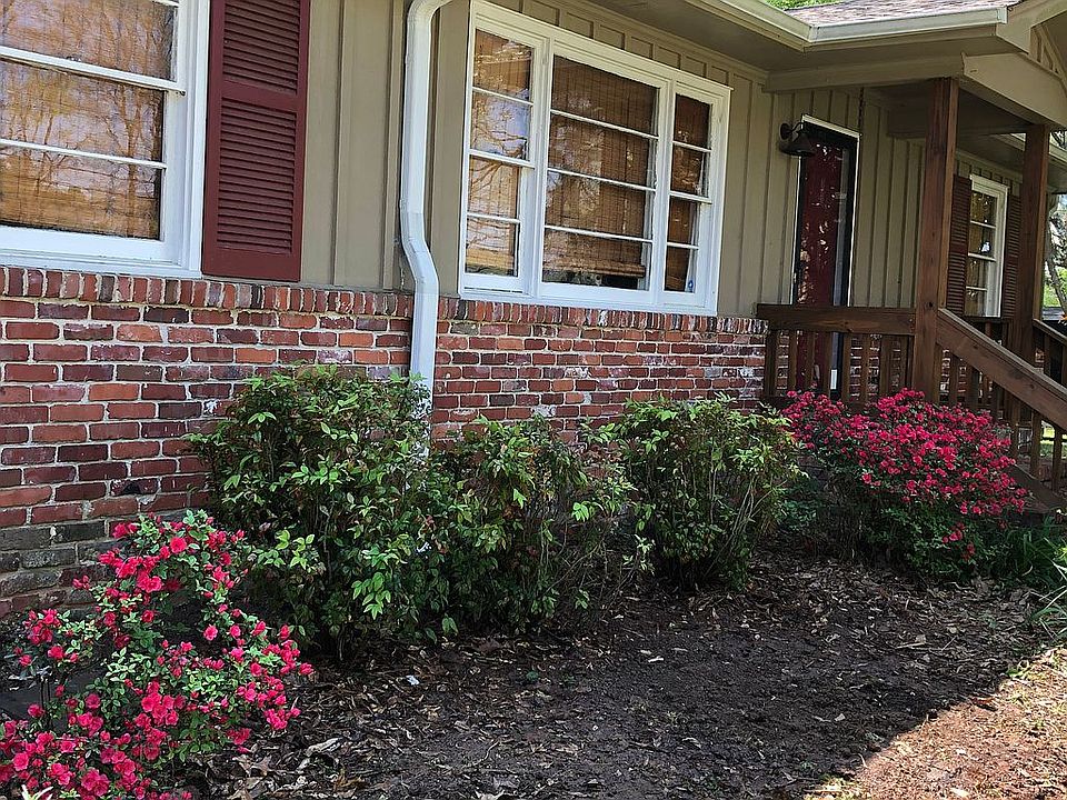 Front Garden & Porch