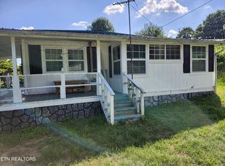 1728 Sulphur Springs Rd, Clinton, TN 37716