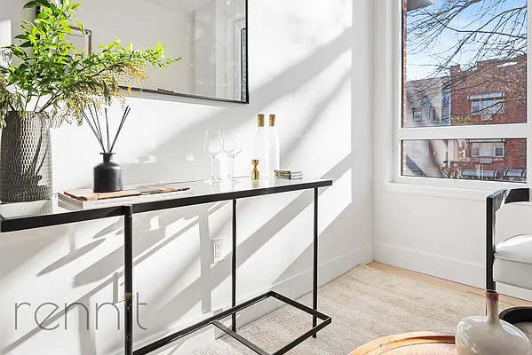 Rented by Rennit Inc. | media 8