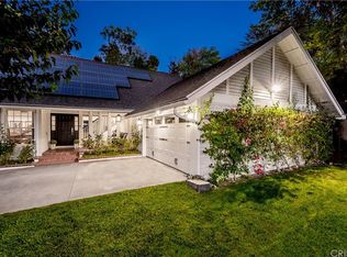 4212 Meadow Lark Dr, Calabasas, CA 91302