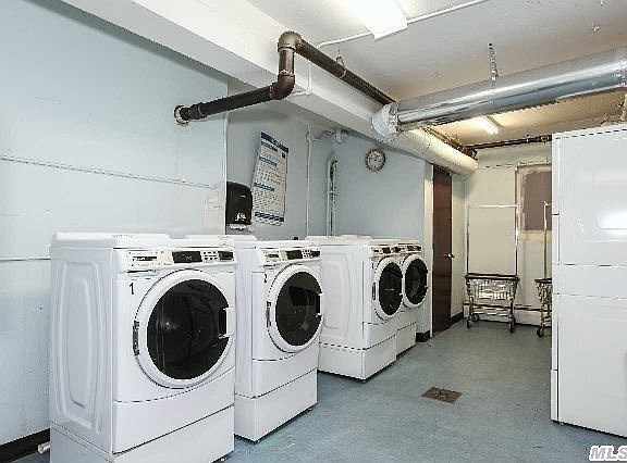 3rd image of 1 Wooleys Ln APT 2J