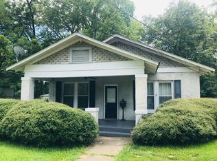 490 E Westbrook St, West Point, MS 39773