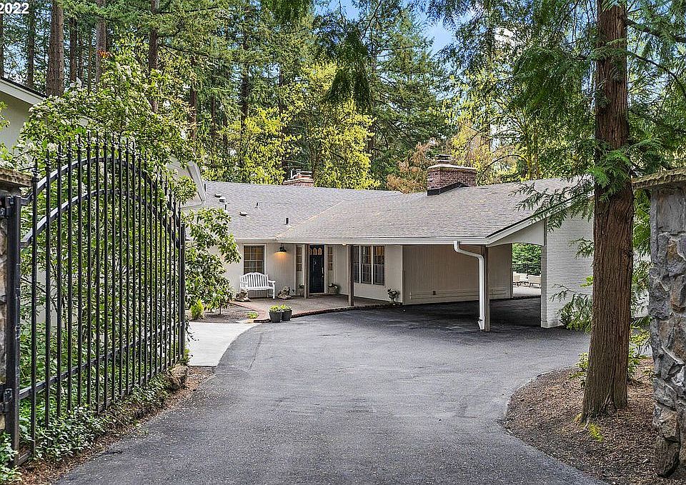 1st image of 11144 S Collina Ave
