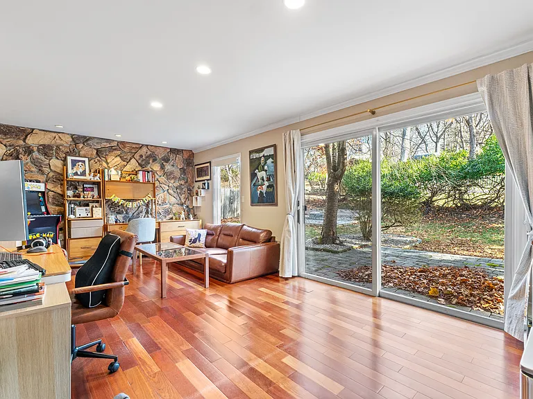 2 Columbine Ct — Photo 15