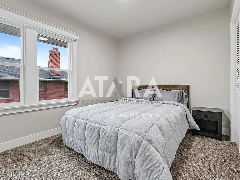 724 E Wilson Ave — Photo 24