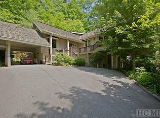 161 E Halsted Rd, Cashiers, NC 28717