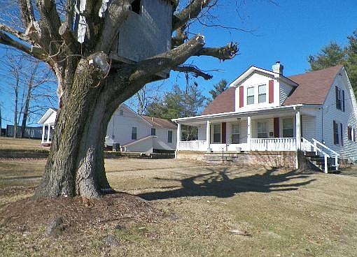 3rd image of 650 W Spiller St
