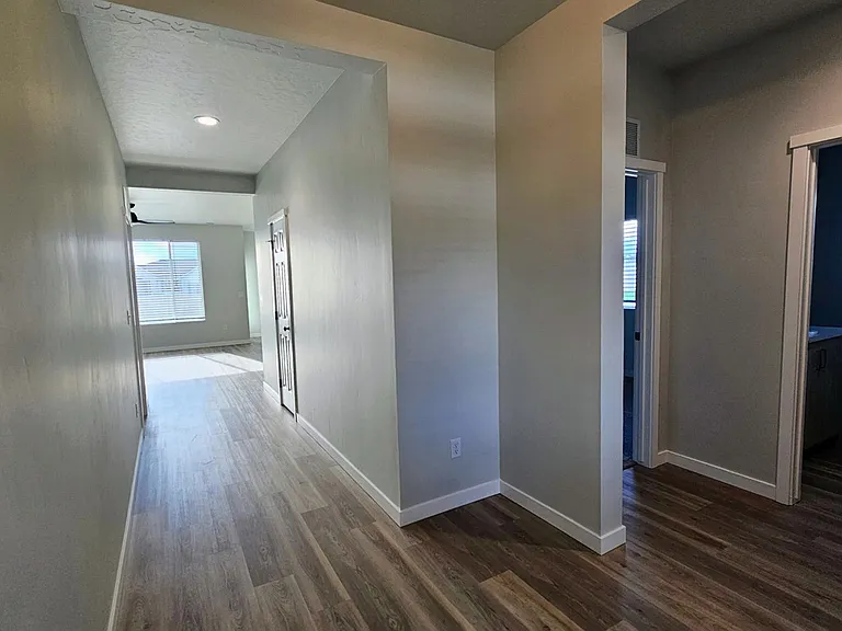 515 Hamlow Ave — Photo 7