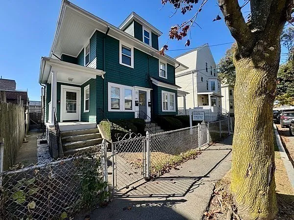 17 Pierce St #17