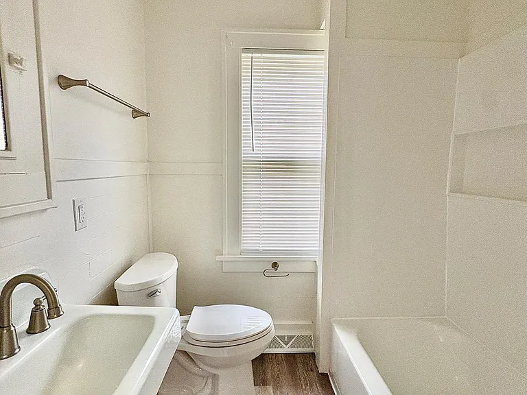 1833 Nash St — Photo 13