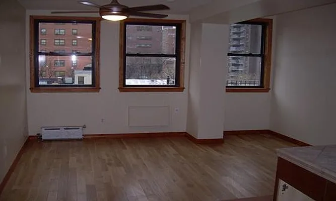 Rented by City Connections Realty | media 23