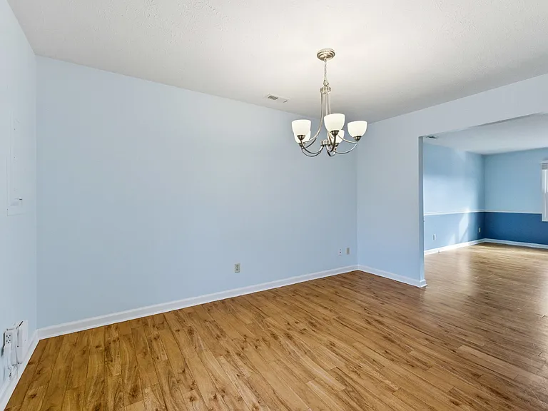 830 Vine St — Photo 10