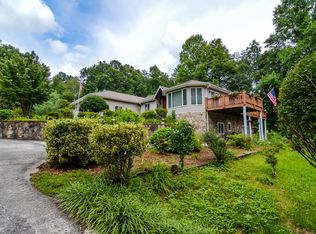 10 Star Ln, Hiawassee, GA 30546