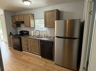 7000 Goodson Rd, Union City, GA 30291