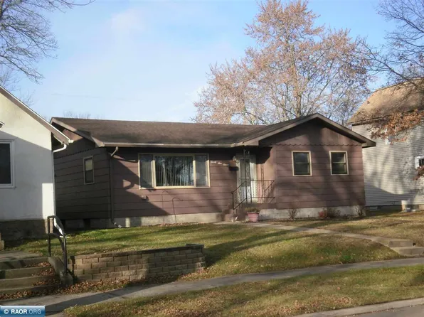 2911 5th Ave E, Hibbing, MN 55746