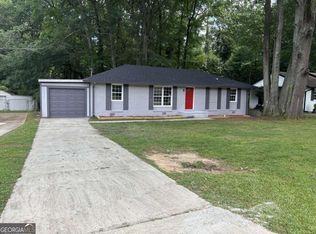 8236 Tudor Dr, Jonesboro, GA 30238