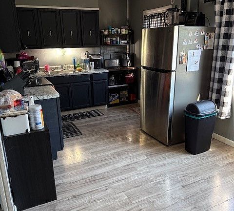 3rd image of 218 Melrose Dr