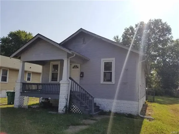 710 N 82nd St, East Saint Louis, IL 62203