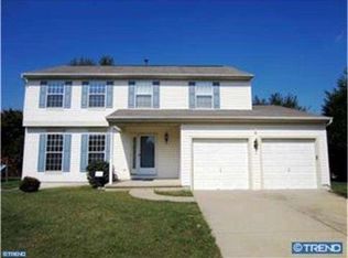 8 Nandina Dr, Newark, DE 19702