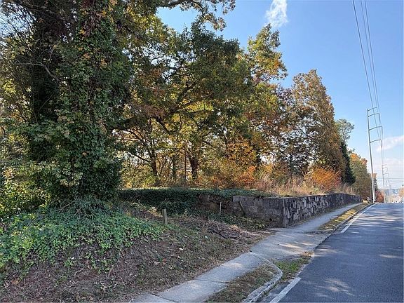 3rd image of 4819 Glenwood Rd