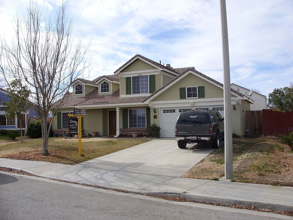 Beautiful 2 story 3 bedroom/bonus room and three baths with above ground pool.