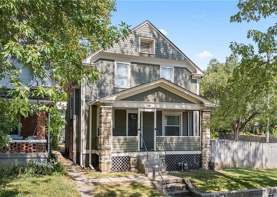 1st image of 1702 Lake Ave