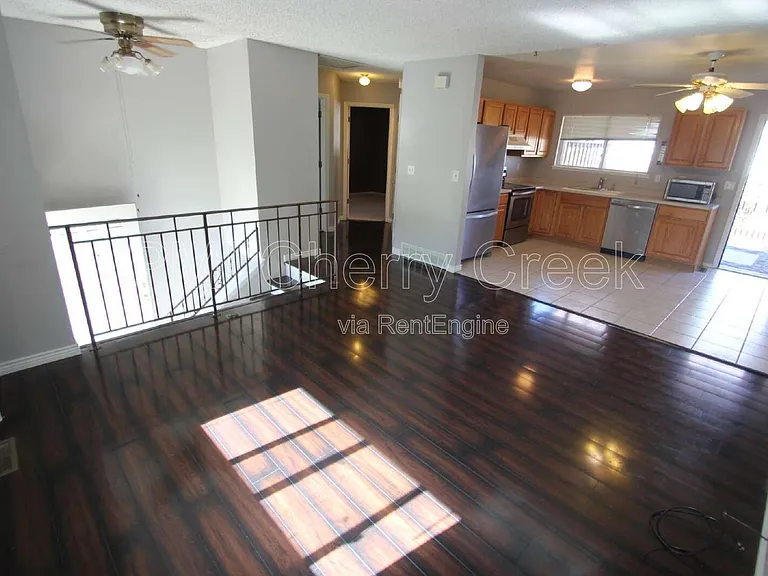 1875 S Ivory Ct — Photo 3