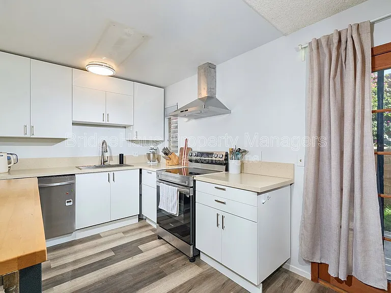 4560 Maple Ave #124 — Photo 3
