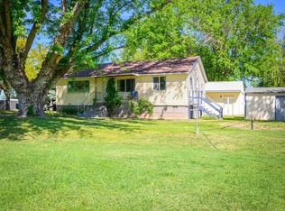 101 Abby Ave #B, Benton City, WA 99320