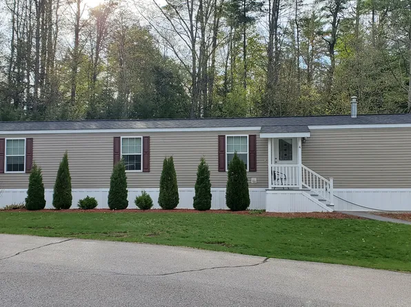 4 Hemlock Rd #6, Tilton, NH 03276