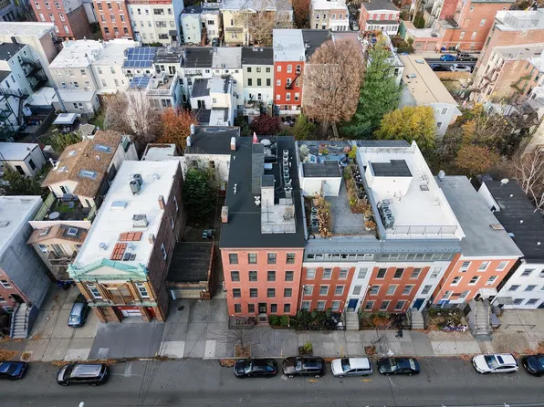 274 6th Street image 26 of 32