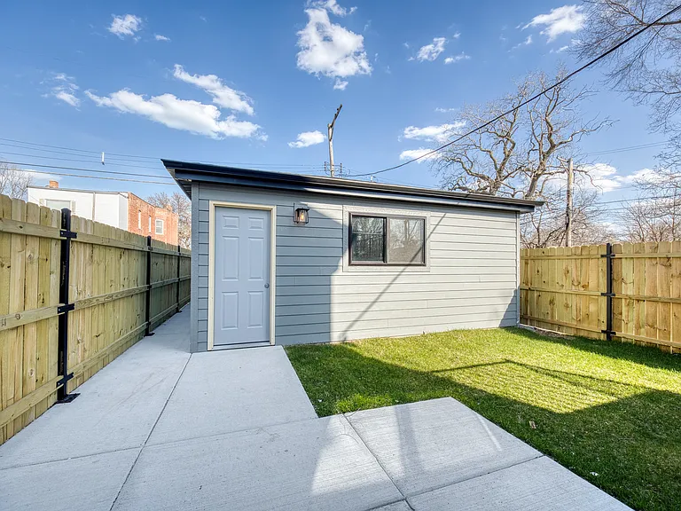 6639 S Langley Ave #1 — Photo 14
