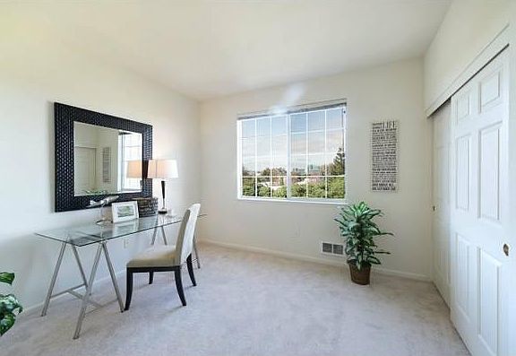 5th image of 2111 Hastings Shore Ln