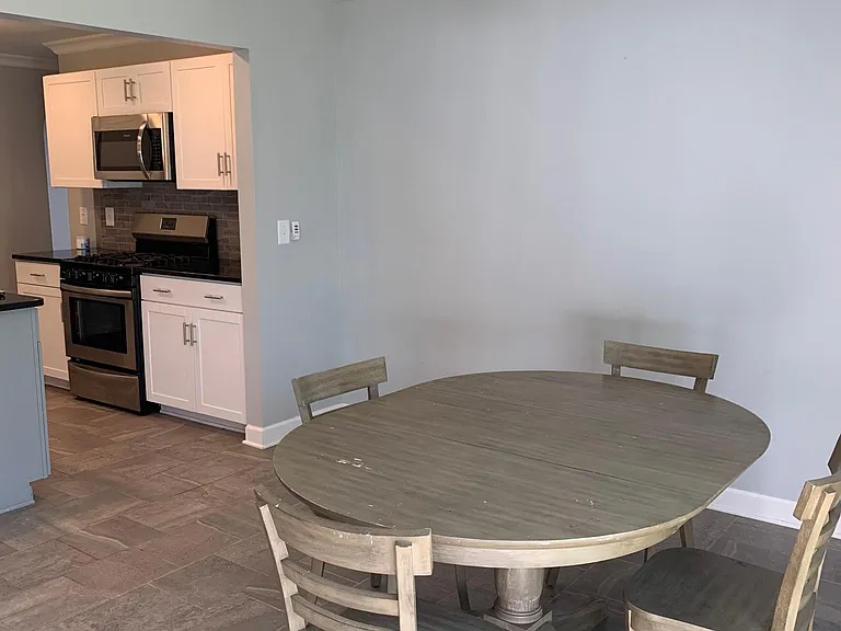 115 Kinley Pl — Photo 8