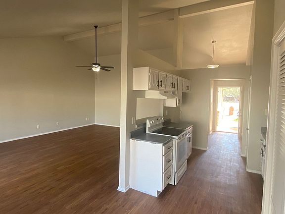 5th image of 3524 Wessex Ct