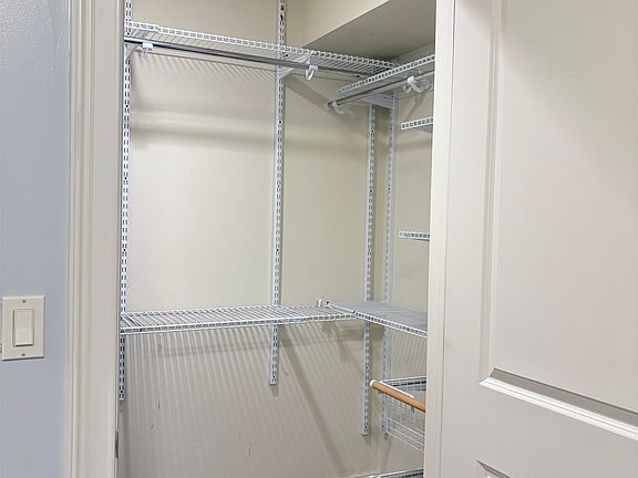 5th image of 1625 Paterson Plank Rd APT 5