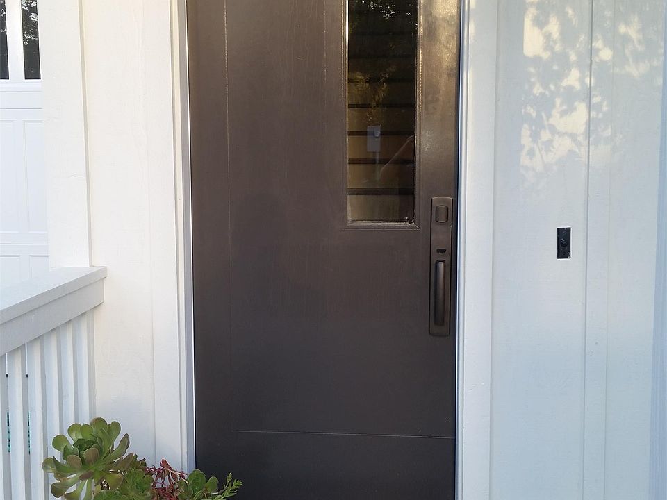 1st image of 310 Hatchery Ln