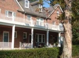 32 York Ct, Baltimore, MD 21218