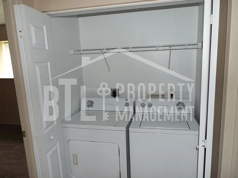5012 Orchard Ln — Photo 7