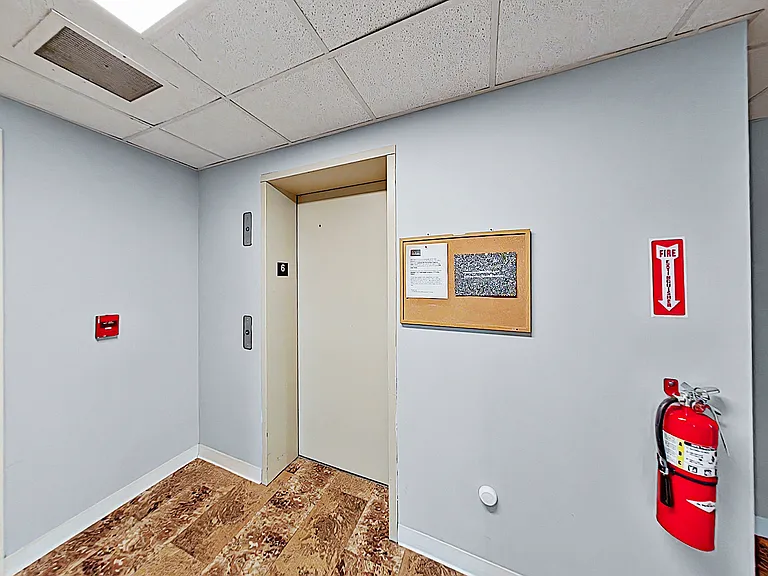 Cumberland Apartments — Photo 15