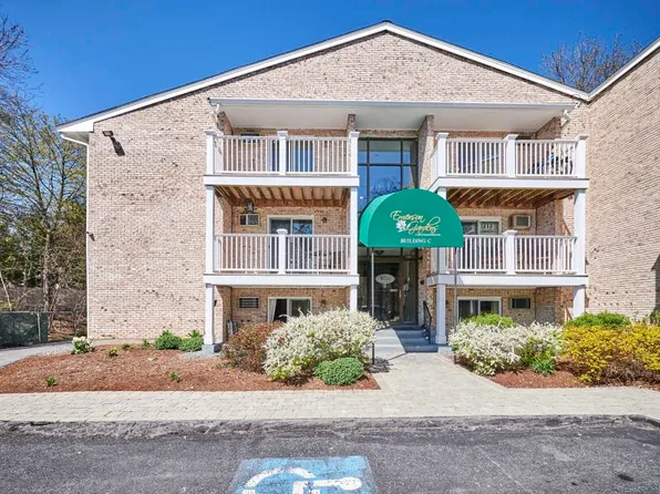 200 Manning St APT 2C, Hudson, MA 01749