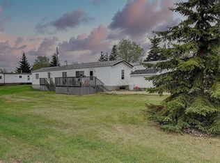 10301 99th Ave, High Level, AB T0H1Z0