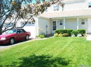 2748 Schleigel Blvd, Amityville, NY 11701