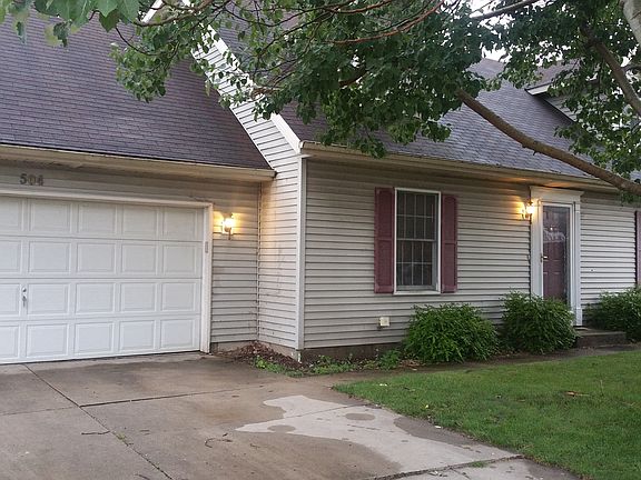 3rd image of 504 Bayberry Dr